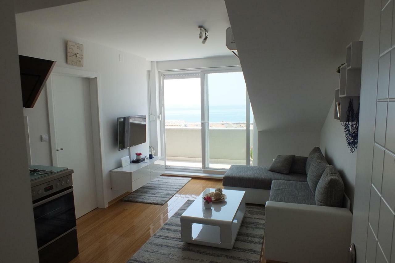 Apartment Silvija Novalja Buitenkant foto