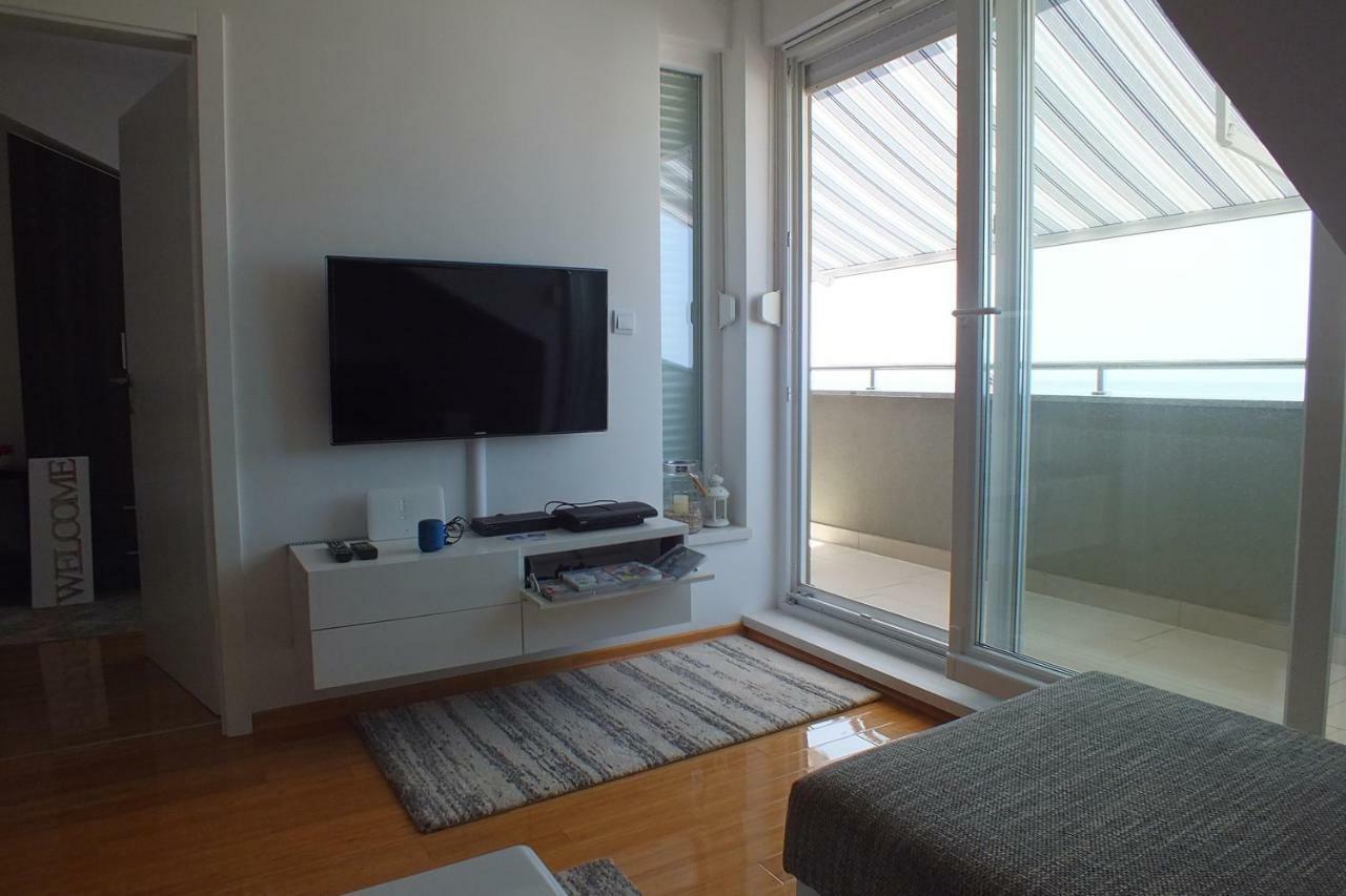 Apartment Silvija Novalja Buitenkant foto